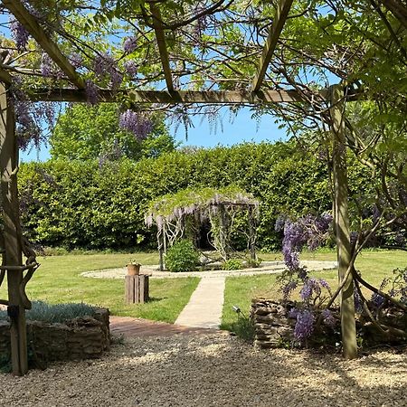 Апартаменты Granby Estate The Old Pool House Брадфорд на Аэвен Экстерьер фото