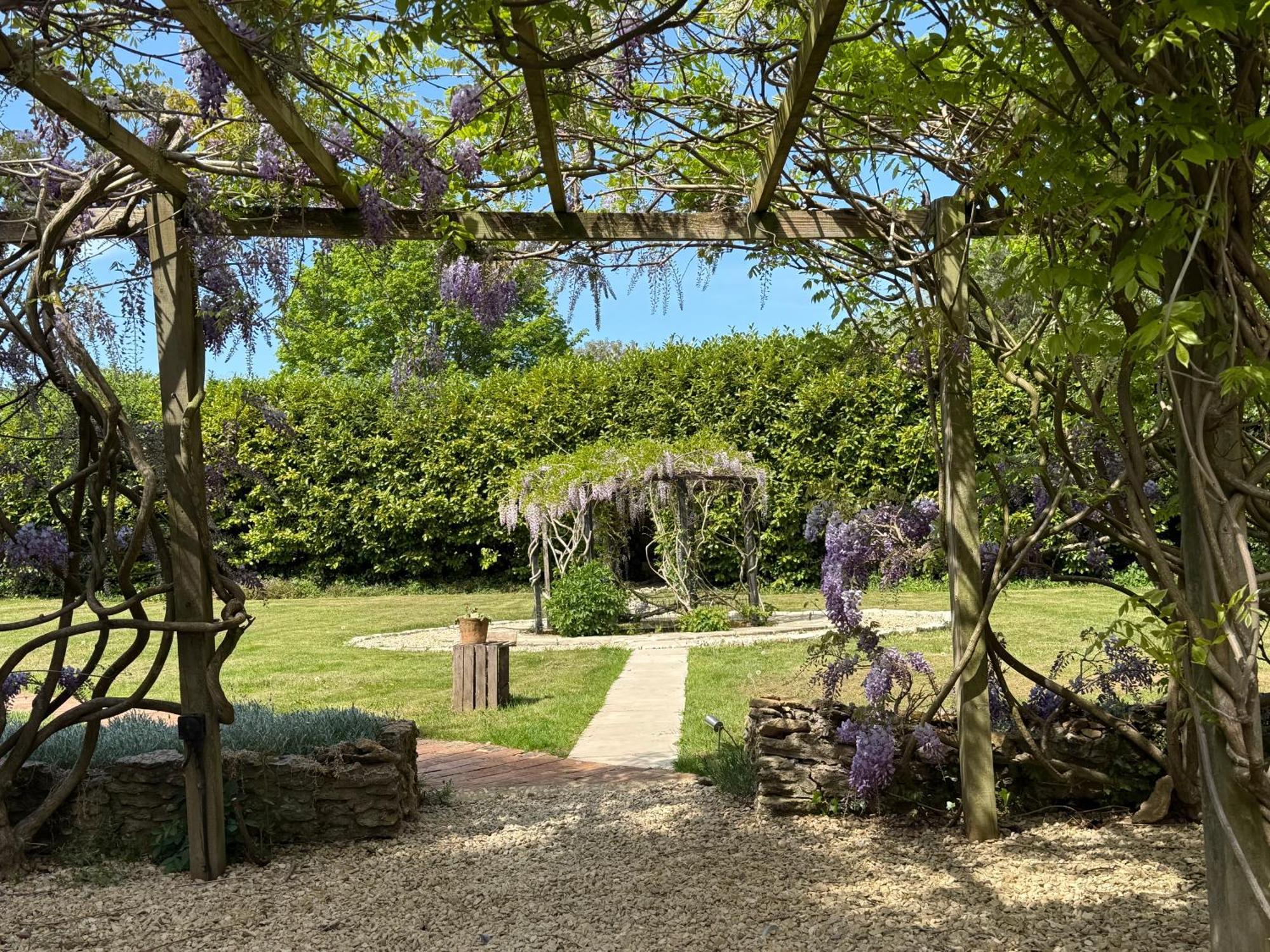 Апартаменты Granby Estate The Old Pool House Брадфорд на Аэвен Экстерьер фото